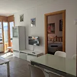 Tilero, Parking Incluido Apartman *