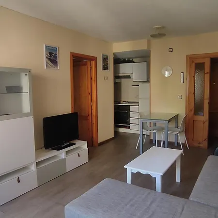 Apartament Tilero, Parking Incluido Jaca